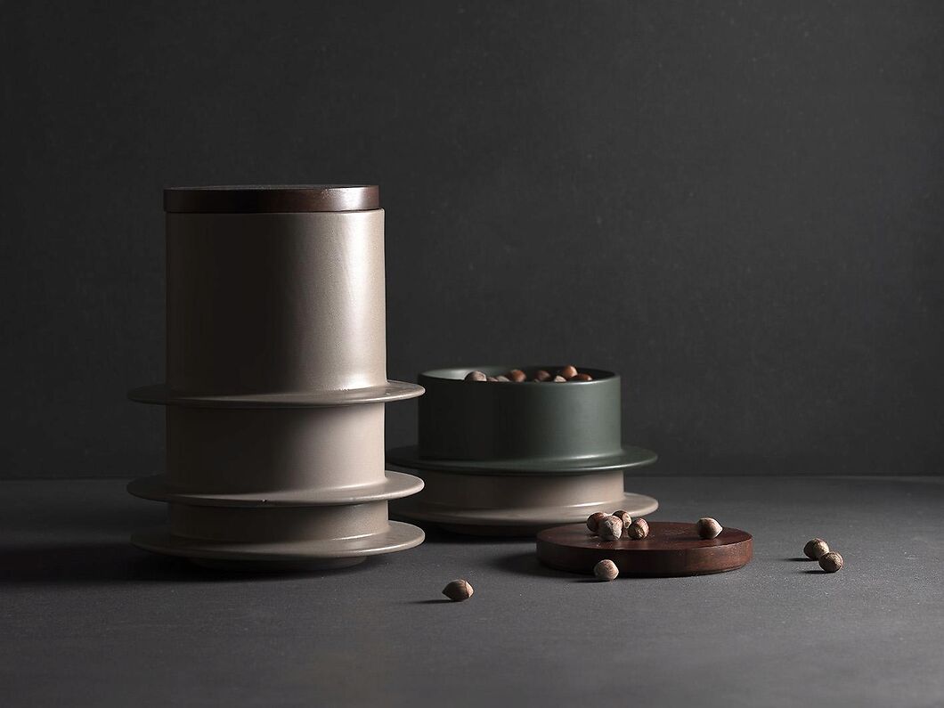 dishes to dishes for valerie objects. belgium